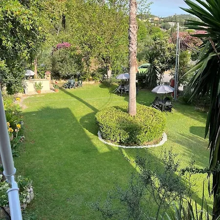 Lägenhet Niki Thalia Viros 1 *