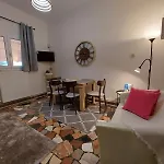 Niki Thalia Viros 1 * Kastanéa